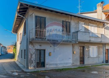 Casa all\'aperto - Casa semi indipendente via Frazione Fornaci
 
110, Fagnano Olona - foto 1
