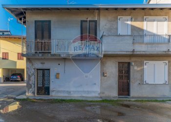 Edificio all\'aperto - Casa semi indipendente via Frazione Fornaci
 
110, Fagnano Olona - foto 5