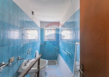 Bagno - Casa semi indipendente via Frazione Fornaci
 
110, Fagnano Olona - foto 17