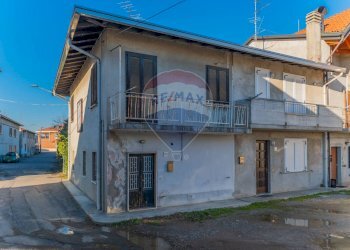 Casa all\'aperto - Casa semi indipendente via Frazione Fornaci
 
110, Fagnano Olona - foto 20