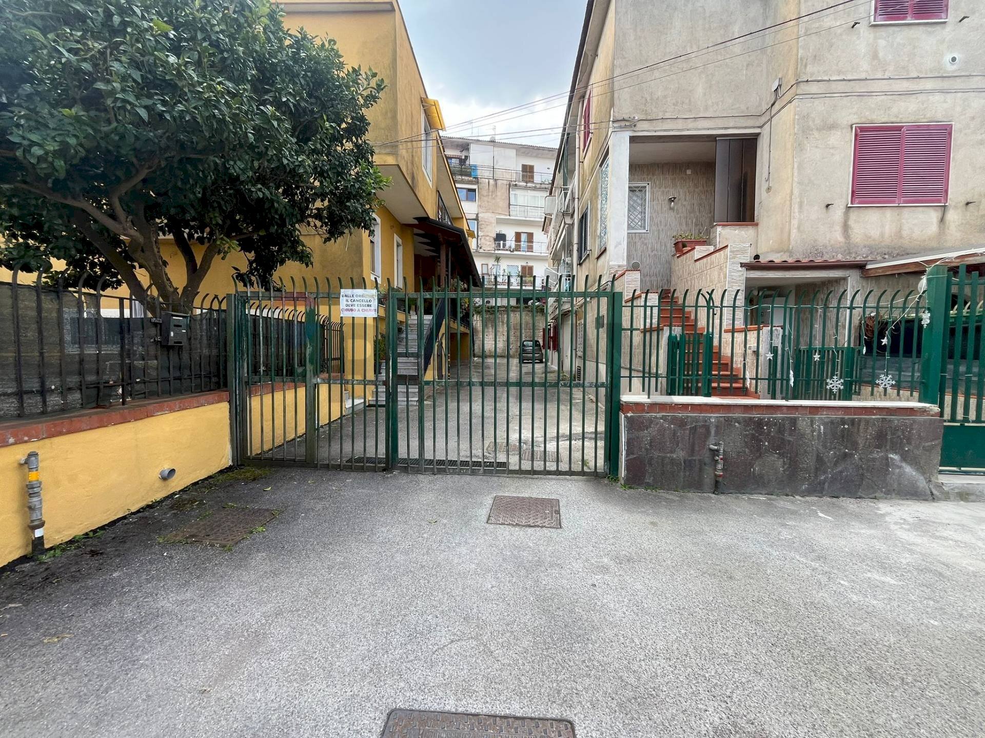 Edificio all\'aperto - Semi-detached house via Nuova detta Palmentiello
 
133, Napoli - photo 2