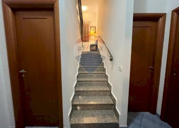 Scale - Casa semi indipendente via Nuova detta Palmentiello
133, Napoli - foto 10