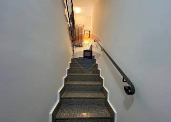 Scale - Casa semi indipendente via Nuova detta Palmentiello
133, Napoli - foto 21