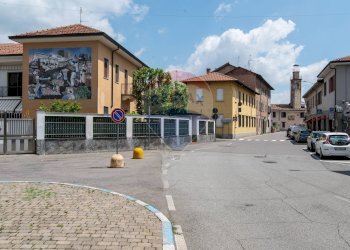 Edificio all\'aperto - Casa semi indipendente Via Garibaldi
 
11, Dairago - foto 5