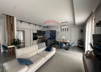 Sala da pranzo - Appartamento via Catania
 
24, Bagheria - foto 6