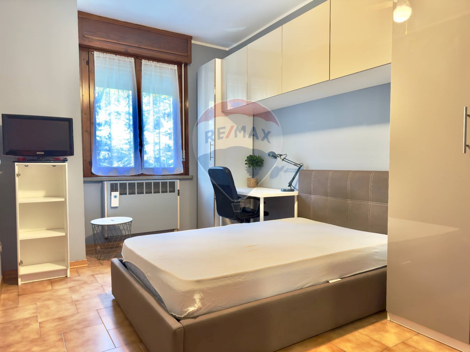 Camera / camera da letto - Terreno non edificabile Via Publio Virgilio Marone
 
12, Reggio nell'Emilia - foto 1