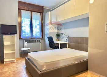 Camera / camera da letto - Terreno non edificabile Via Publio Virgilio Marone
 
12, Reggio nell'Emilia - foto 1