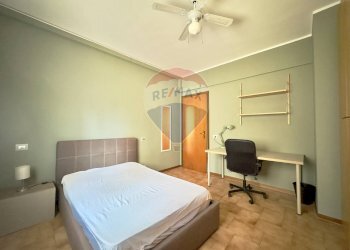 Camera / camera da letto - Terreno non edificabile Via Publio Virgilio Marone
 
12, Reggio nell'Emilia - foto 1