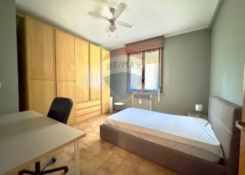 Camera / camera da letto - Terreno non edificabile Via Publio Virgilio Marone
 
12, Reggio nell'Emilia - foto 2