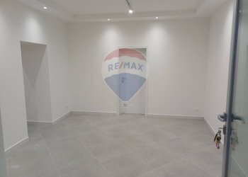 Stanza vuota - Locale Commerciale via Corallo
 
17, Chiaramonte Gulfi - foto 8