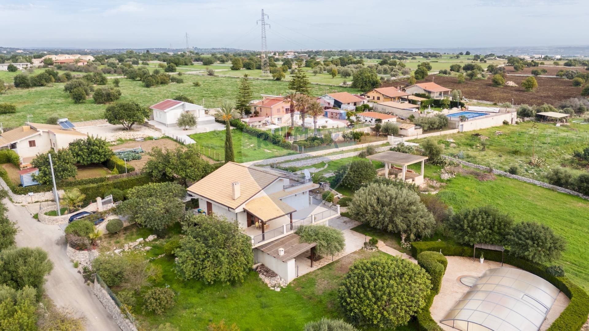 Casa all\'aperto - Villa C.le Zimmardo Cianciò Tenere di Modica
 
9, Modica - photo 1