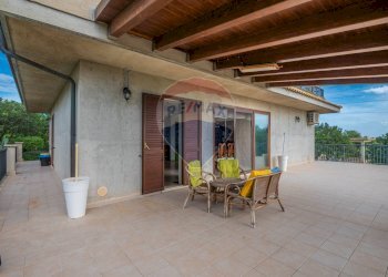 Terrazza - Villa C.le Zimmardo Cianciò Tenere di Modica
 
9, Modica - foto 7