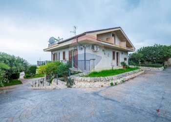 Casa all\'aperto - Villa C.le Zimmardo Cianciò Tenere di Modica
 
9, Modica - foto 40