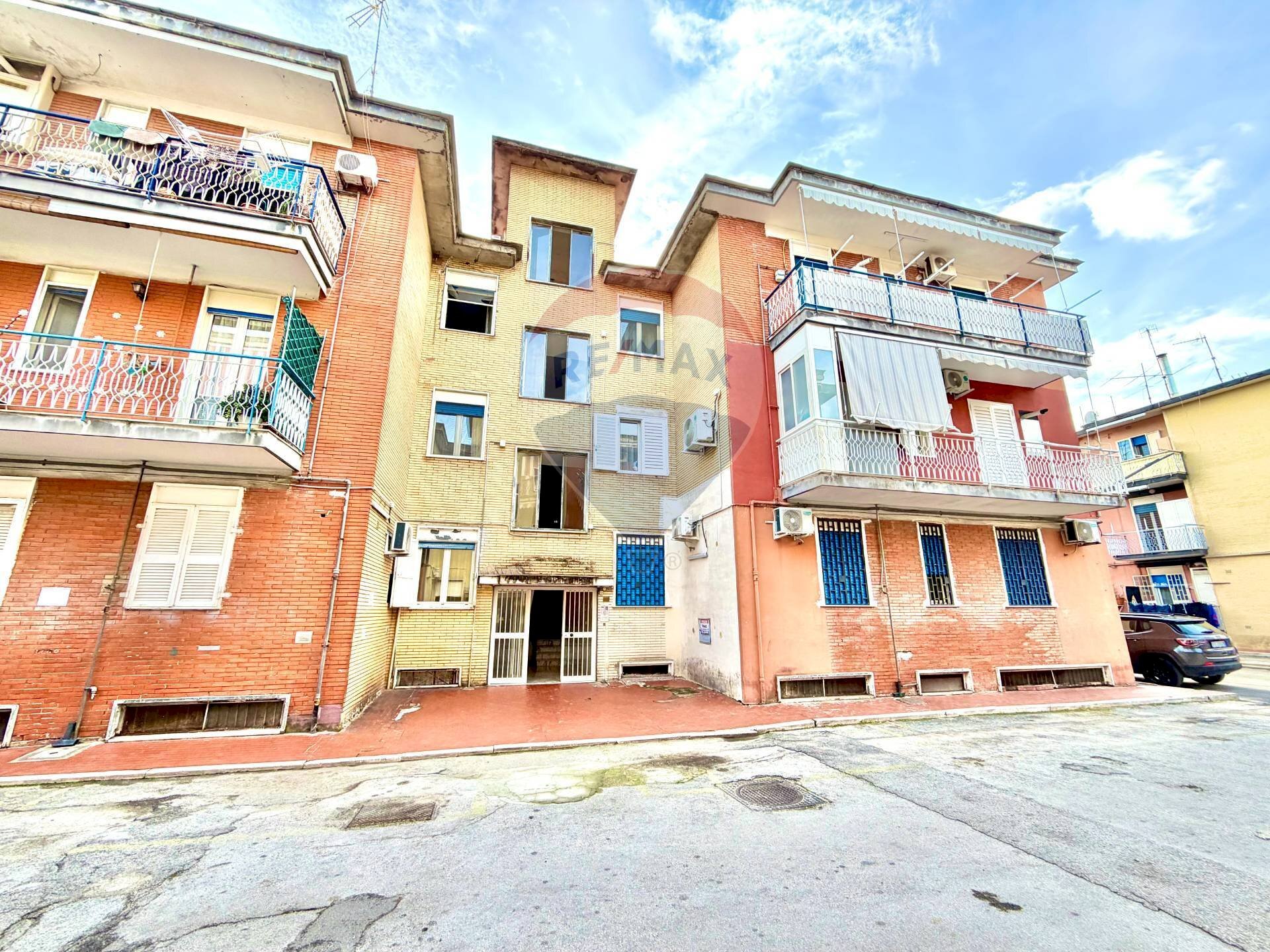 Edificio all\'aperto - Trilocale CORSO EUROPA
 
382, Villaricca - foto 3