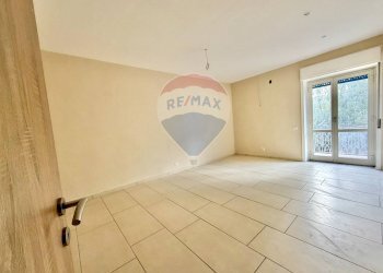 Stanza vuota - Trilocale CORSO EUROPA
 
382, Villaricca - foto 6