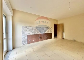 Ricezione / Lobby - Trilocale CORSO EUROPA
 
382, Villaricca - foto 7