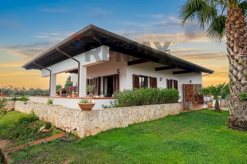 Casa all\'aperto - Villa Via Calcarone
 
5, Tuglie - foto 2