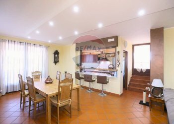 Sala da pranzo - Villa Tuglie - foto 10