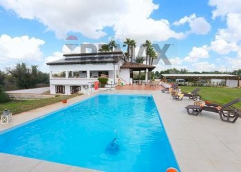 Piscina - Villa Via Calcarone
 
5, Tuglie - foto 50