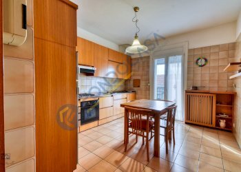 Foto 8 - Trilocale via Bainsizza
 
1, Limbiate - foto 8