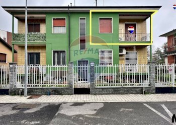 Casa all\'aperto - Non-buildable land via Petrarca
 
33/35, Rozzano - photo 4