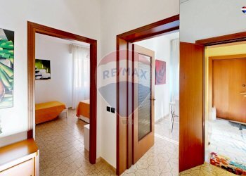 Hall / corridoio - Non-buildable land via Petrarca
 
33/35, Rozzano - photo 10