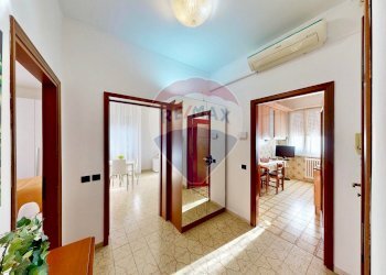 Hall / corridoio - Non-buildable land via Petrarca
 
33/35, Rozzano - photo 12