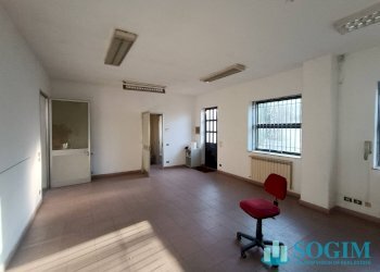 Ufficio_1 - Capannone Via Maestri del lavoro
 
14, Carbonate - foto 14