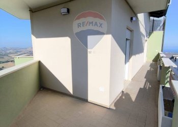 Terrazza - Villa Bifamiliare VIA MICHELE PALUMBO
 
SNC, Città Sant'Angelo - foto 13