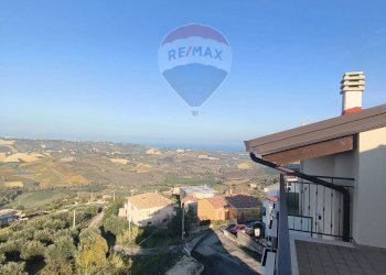 Edificio all\'aperto - Villa Bifamiliare via michele palumbo
 
snc, Città Sant'Angelo - foto 52