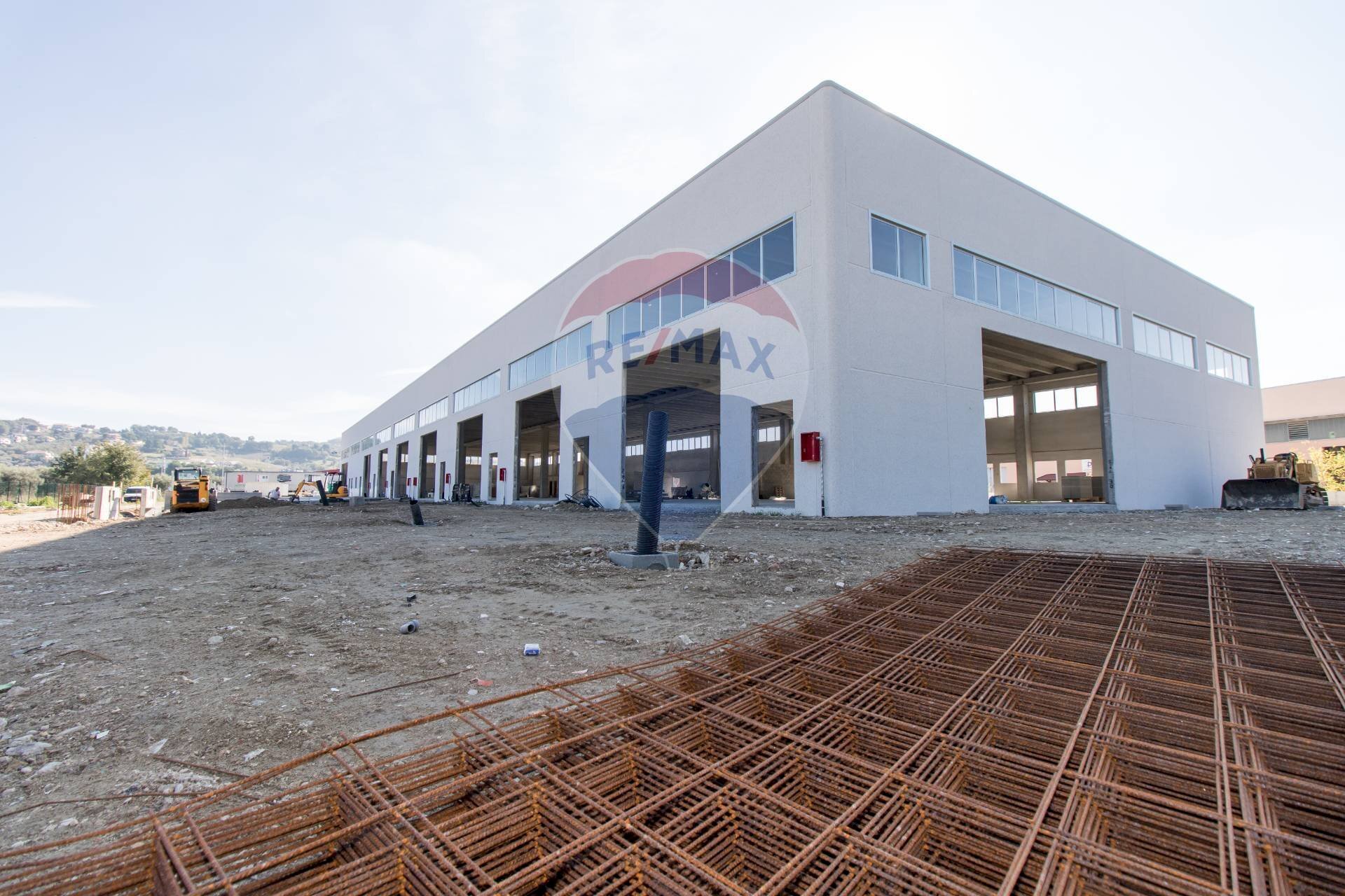 Edificio all\'aperto - Capannone Via A. Toscanini
 
13, Montesilvano - foto 3