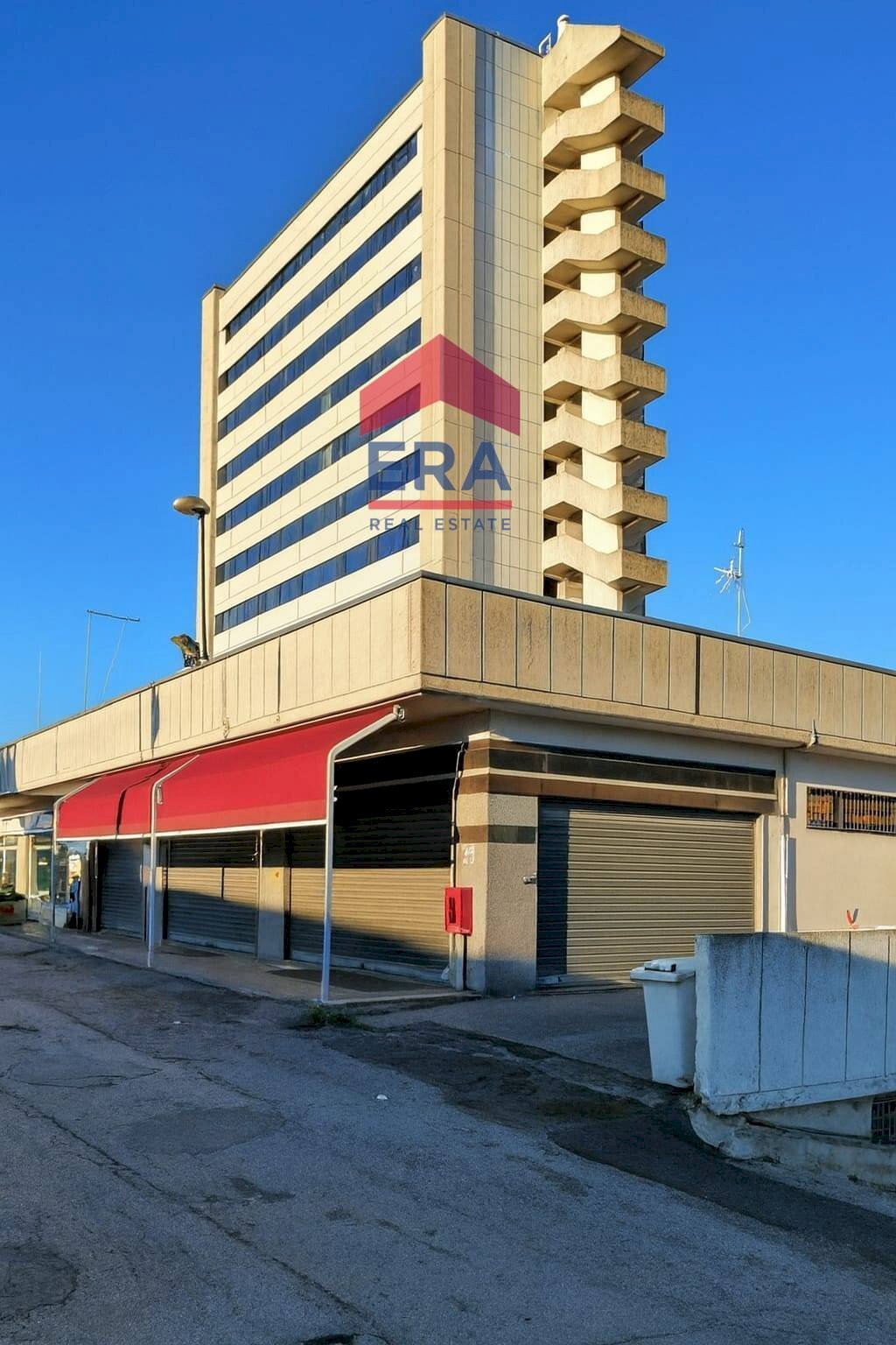 Foto 1 - Attività Commerciale Via Dei Castelli Romani
 
22, Pomezia - foto 1