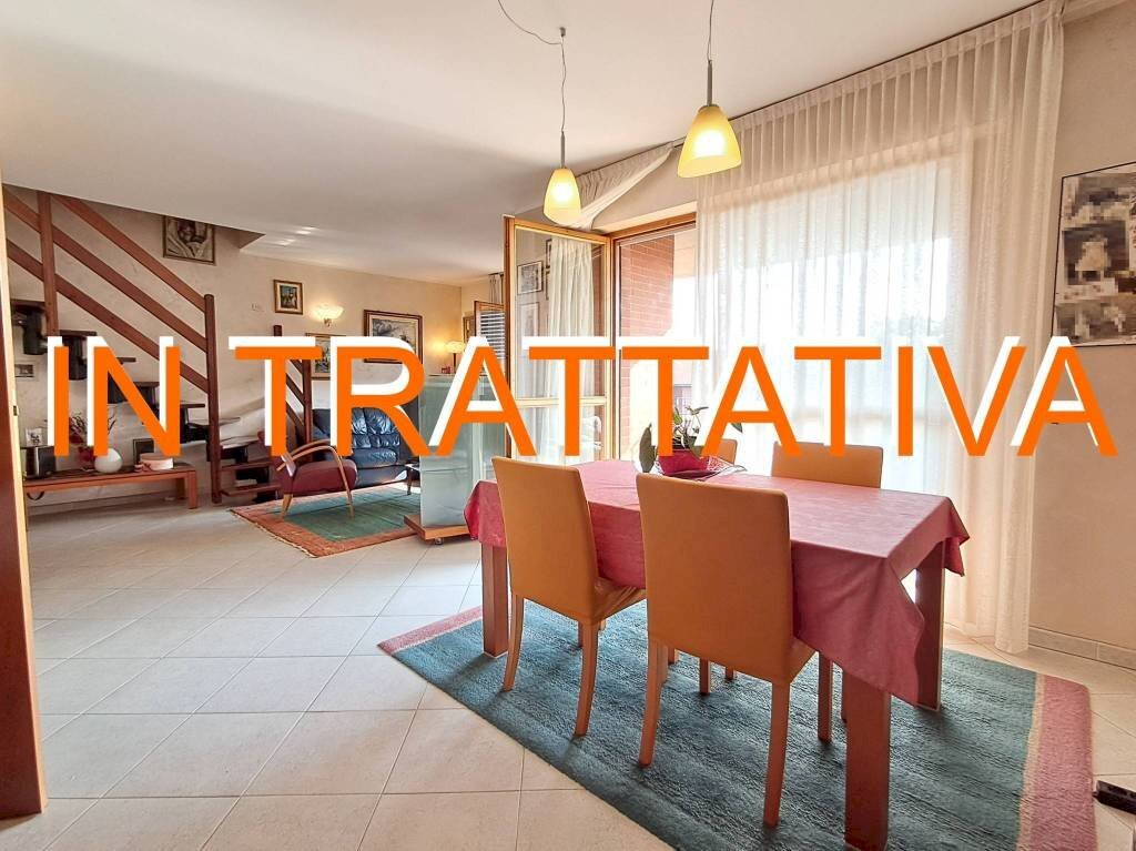 Salone - Appartamento via Biella, 14, Nichelino - foto 1