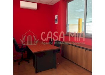 ufficio - Locale Commerciale Via emilia ovest, Rottofreno - foto 14