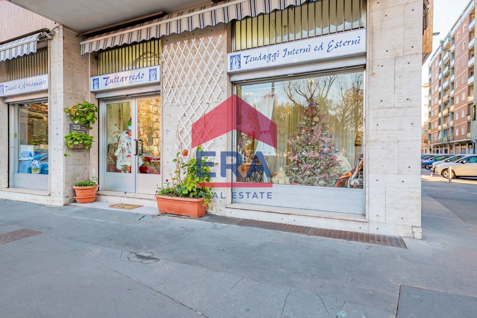 Foto 1 - Locale Commerciale Via Antonio Panizzi
 
12, Milano - foto 1