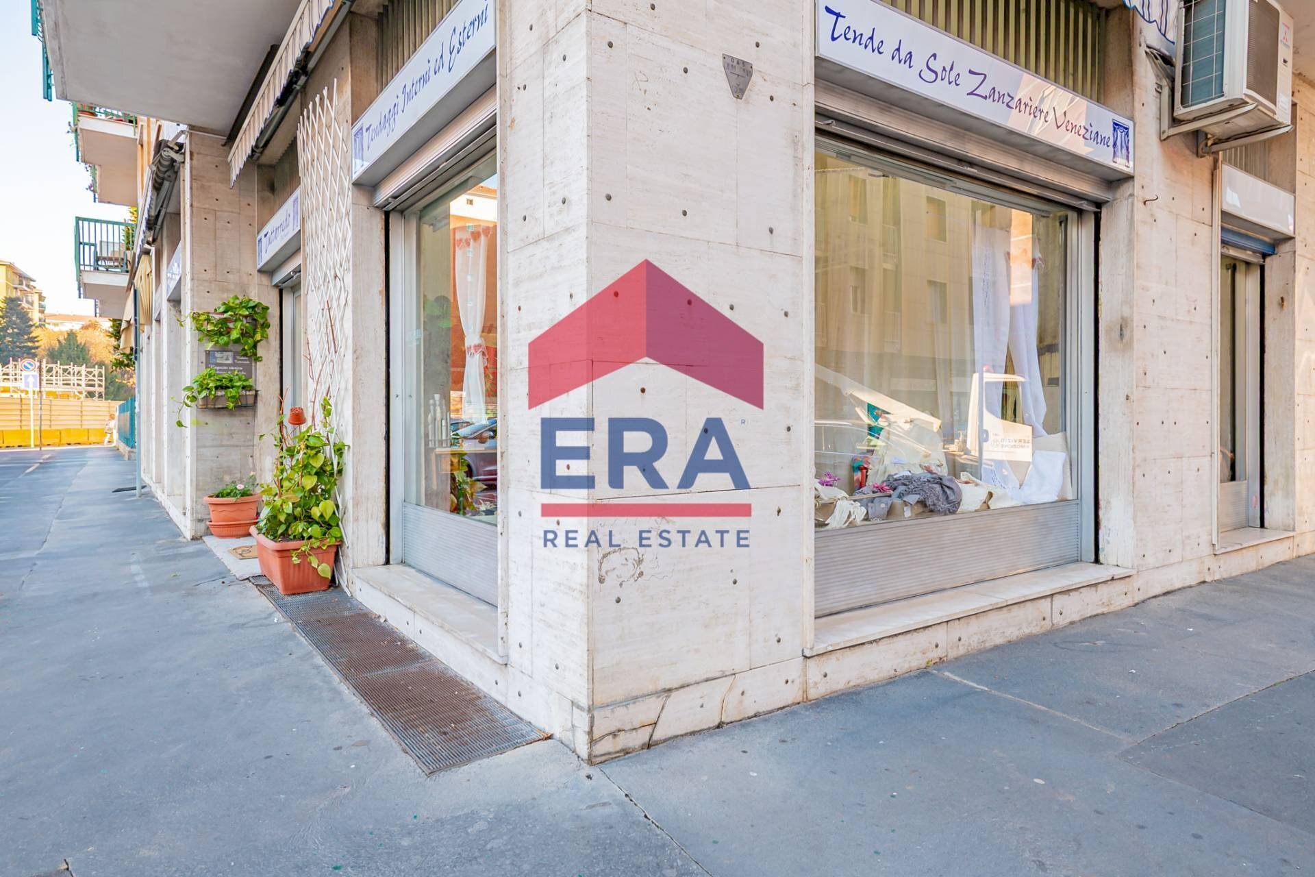 Foto 2 - Locale Commerciale Via Antonio Panizzi
 
12, Milano - foto 2