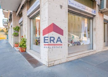 Foto 2 - Locale Commerciale Via Antonio Panizzi
 
12, Milano - foto 2