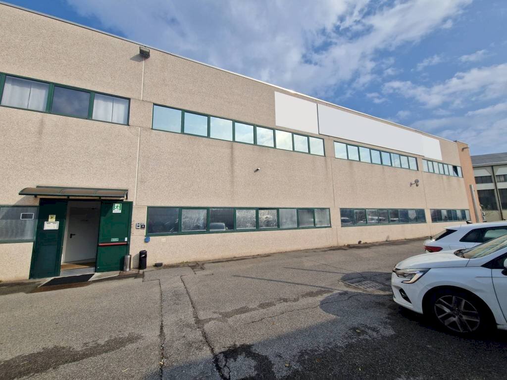 Facciata - Shed via Thomas Alva Edison, Settimo Milanese - photo 2