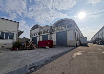 Facciata - Capannone via Thomas Alva Edison, 209, Settimo Milanese - foto 2