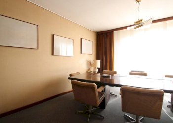 Three-room apartment Via Dante, Garbagnate Milanese - photo 10