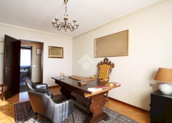 Three-room apartment Via Dante, Garbagnate Milanese - photo 13