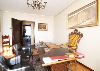 Three-room apartment Via Dante, Garbagnate Milanese - photo 14