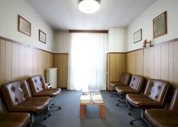 Three-room apartment Via Dante, Garbagnate Milanese - photo 17