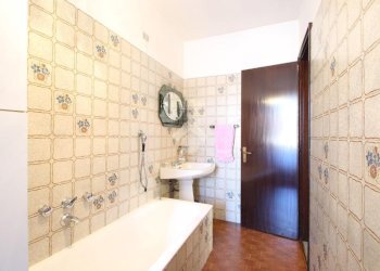 Three-room apartment Via Dante, Garbagnate Milanese - photo 27