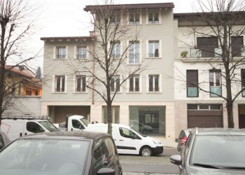 Three-room apartment Seregno - photo 11