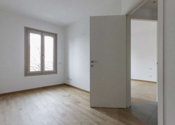 Three-room apartment Seregno - photo 18