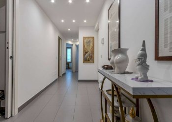 Three-room apartment Seregno - photo 27