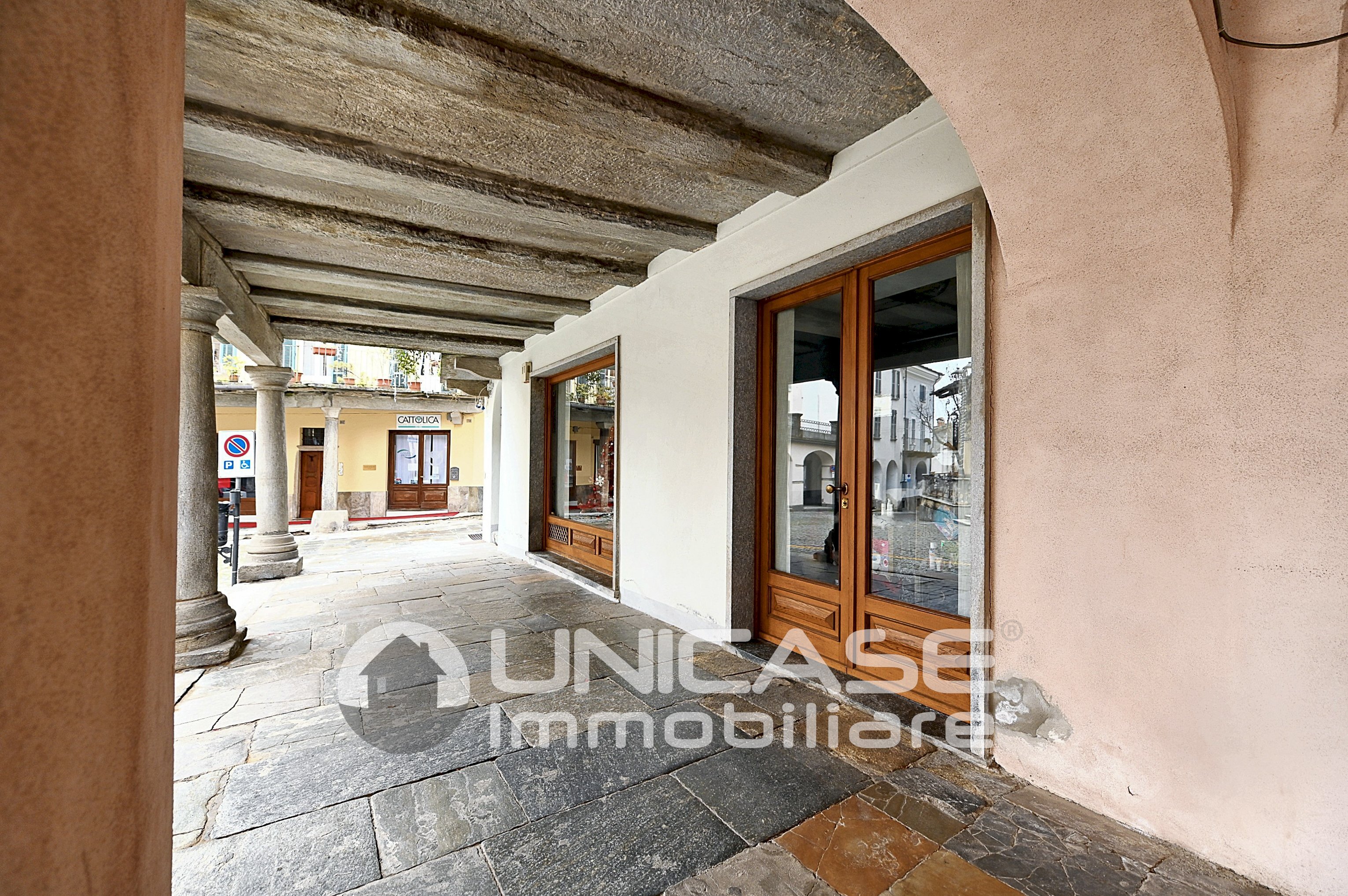 Commercial Premises Via Carle Costanzo, 87, Barge - photo 2