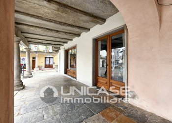 Locale Commerciale Via Carle Costanzo, 87, Barge - foto 1