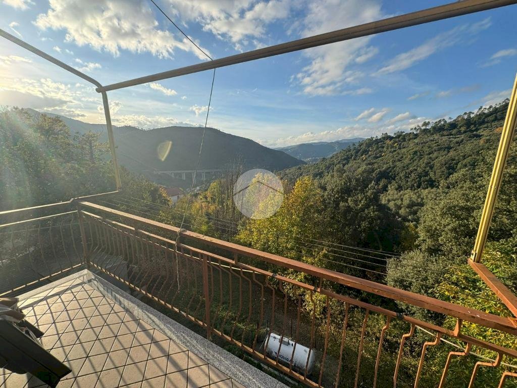 Appartamento Via Giuseppe Mazzini, Castiglione Chiavarese - foto 1